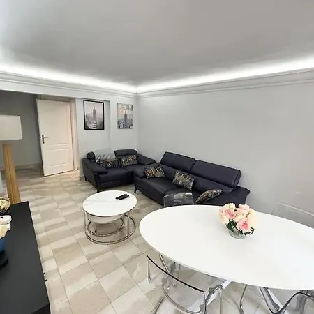 Appartement Chaleureux Avec Balcon - Champigny Exterior photo