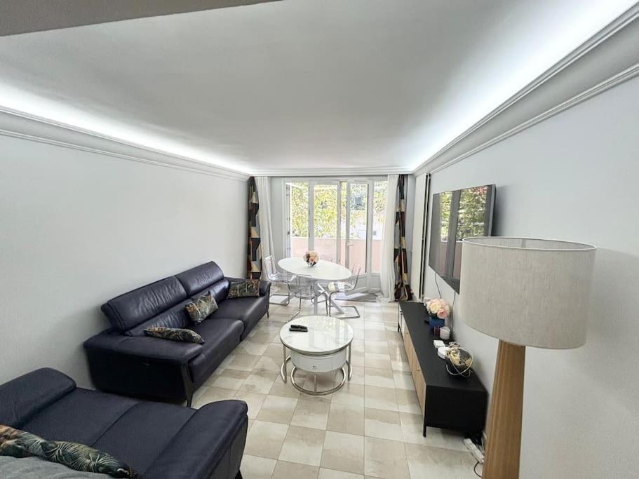 Chaleureux Avec Balcon - * Champigny-sur-Marne